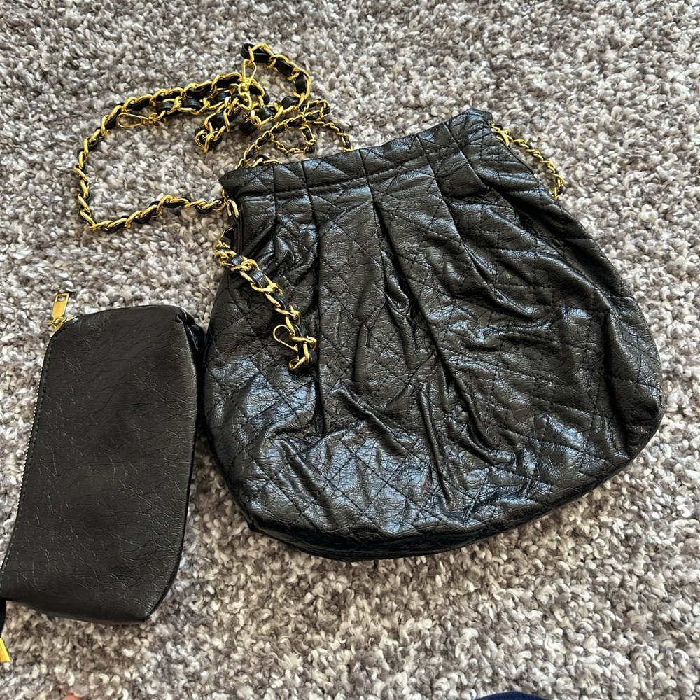 Vintage Style Bag - Picture 2 of 3